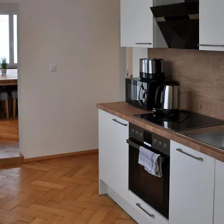 Kubus Apartment *